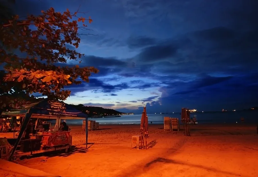 Thailand — Bangkok's temples and the Andaman islands